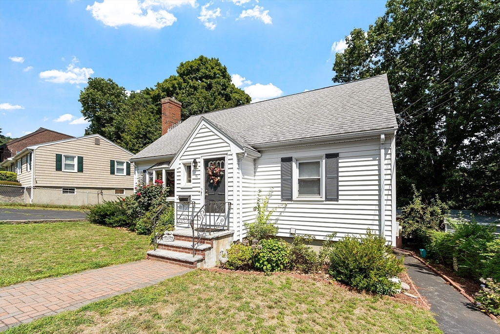 31 Spring View Drive Lynn, MA 01904 - Photo 7 of 38 Gallery Image 7