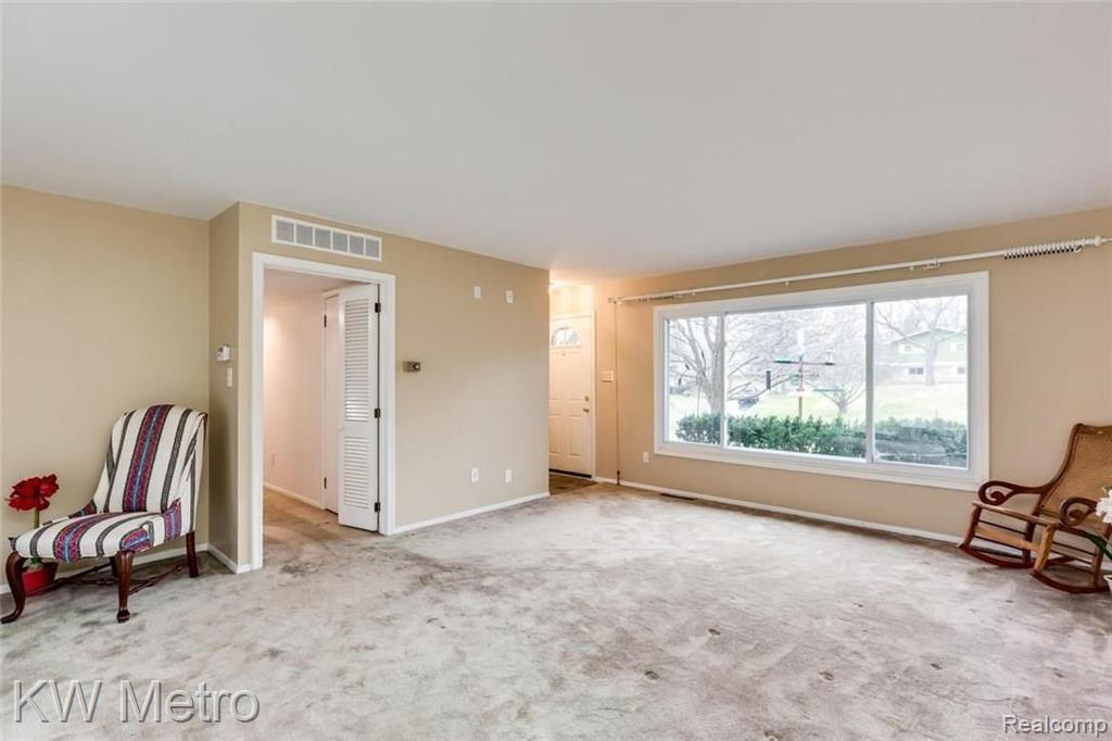 145 Wimpole Drive Rochester Hills, MI 48309 - Photo 5 of 21