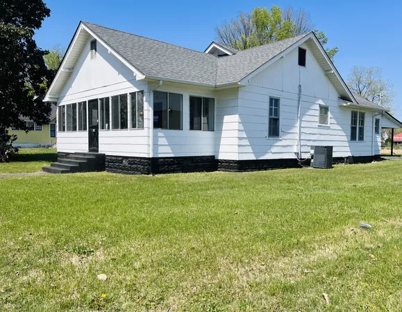 $1,000 | 419 South Jackson Street, Tullahoma, TN 37388
