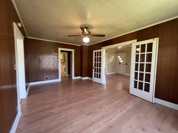$1,000 | 419 South Jackson Street, Tullahoma, TN 37388