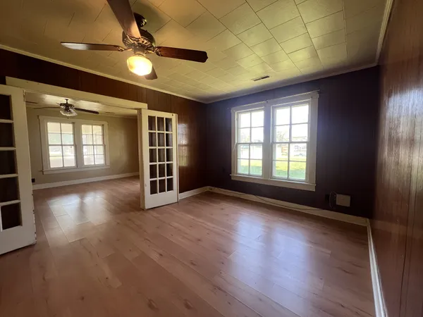 $1,000 | 419 South Jackson Street, Tullahoma, TN 37388
