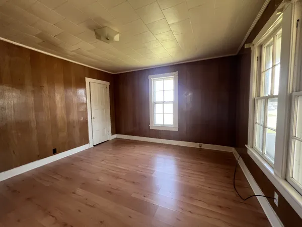 $1,000 | 419 South Jackson Street, Tullahoma, TN 37388