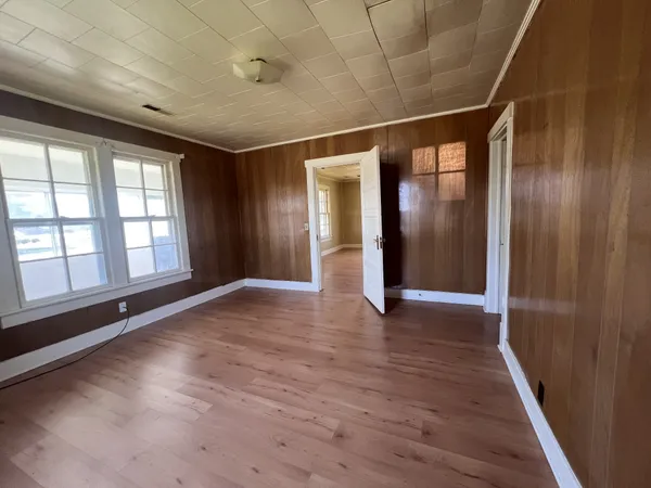 $1,000 | 419 South Jackson Street, Tullahoma, TN 37388