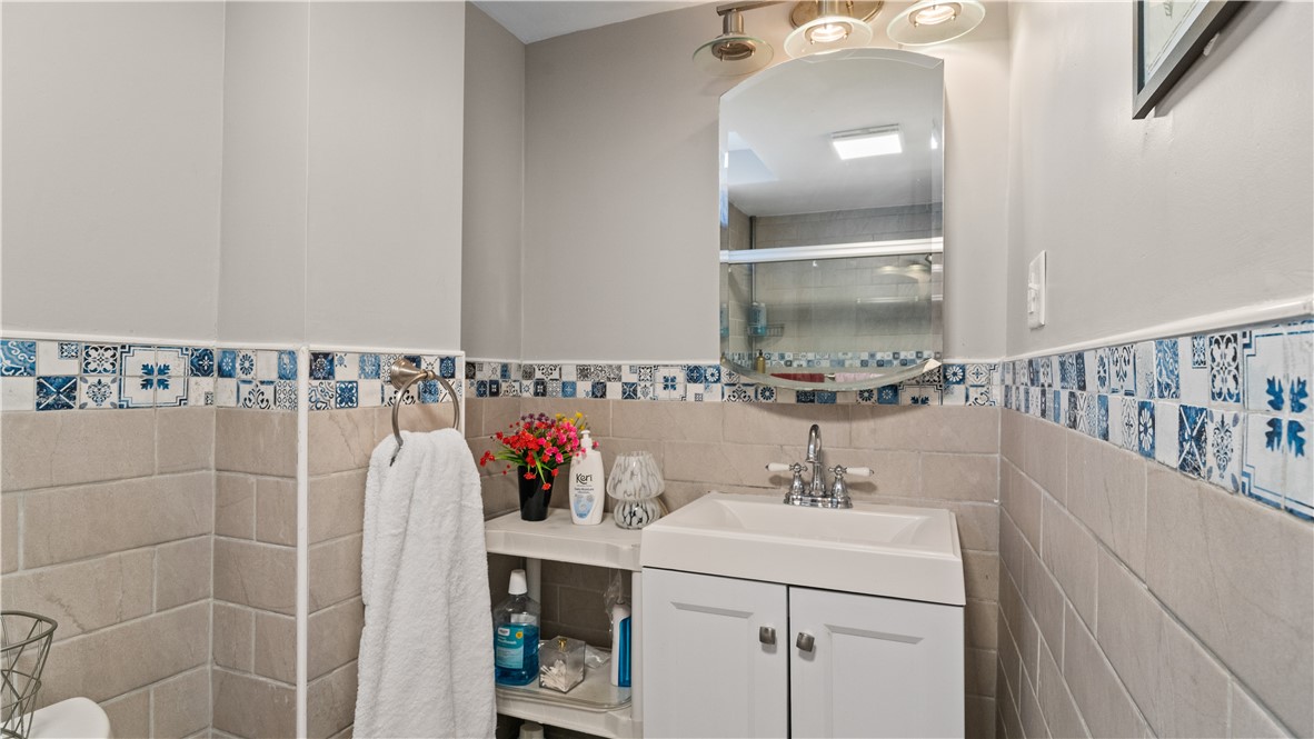 27 Shafter Street Providence, RI 02909 - Photo 30 of 39