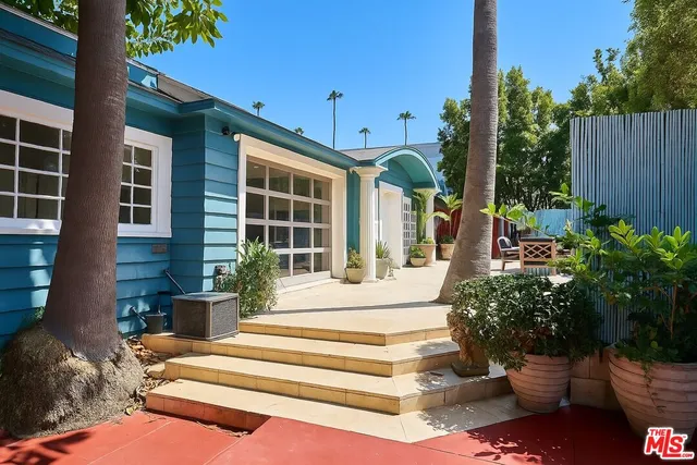 $1,398,000 | 837 Venice Boulevard, Venice, CA 90291