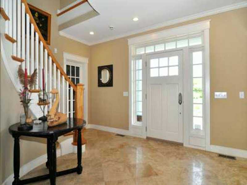 5740 Post Road Charlestown, RI 02813 - Photo 4 of 21 Entry.