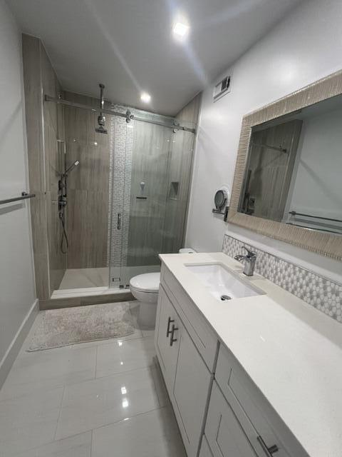 7542 Courtyard Run East Boca Raton, FL 33433 - Photo 21 of 25 Second Bathroom Courtyard