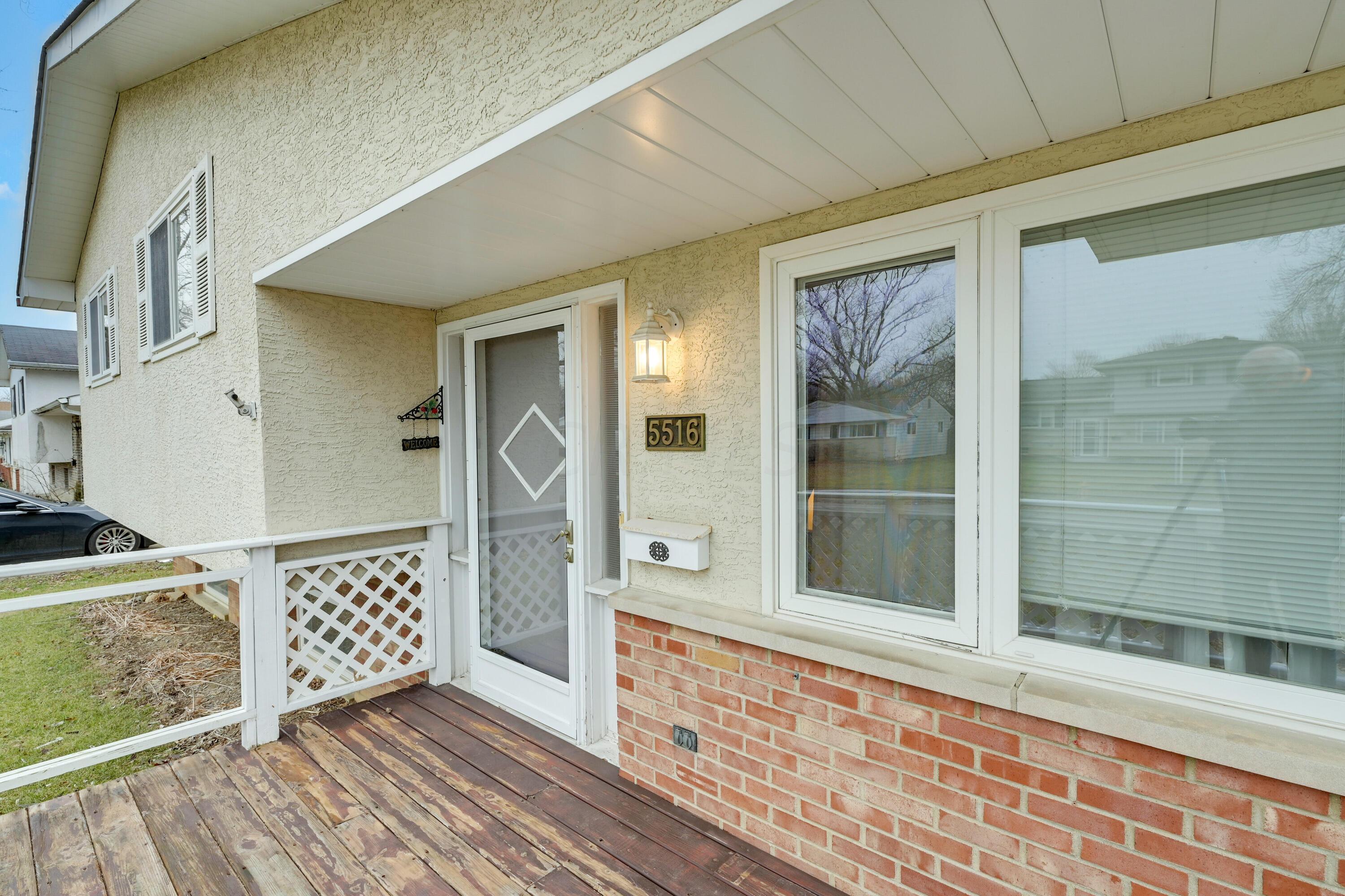 5516 Driftwood Road Columbus, OH 43229 - Photo 31 of 35 Front porch/deck entry