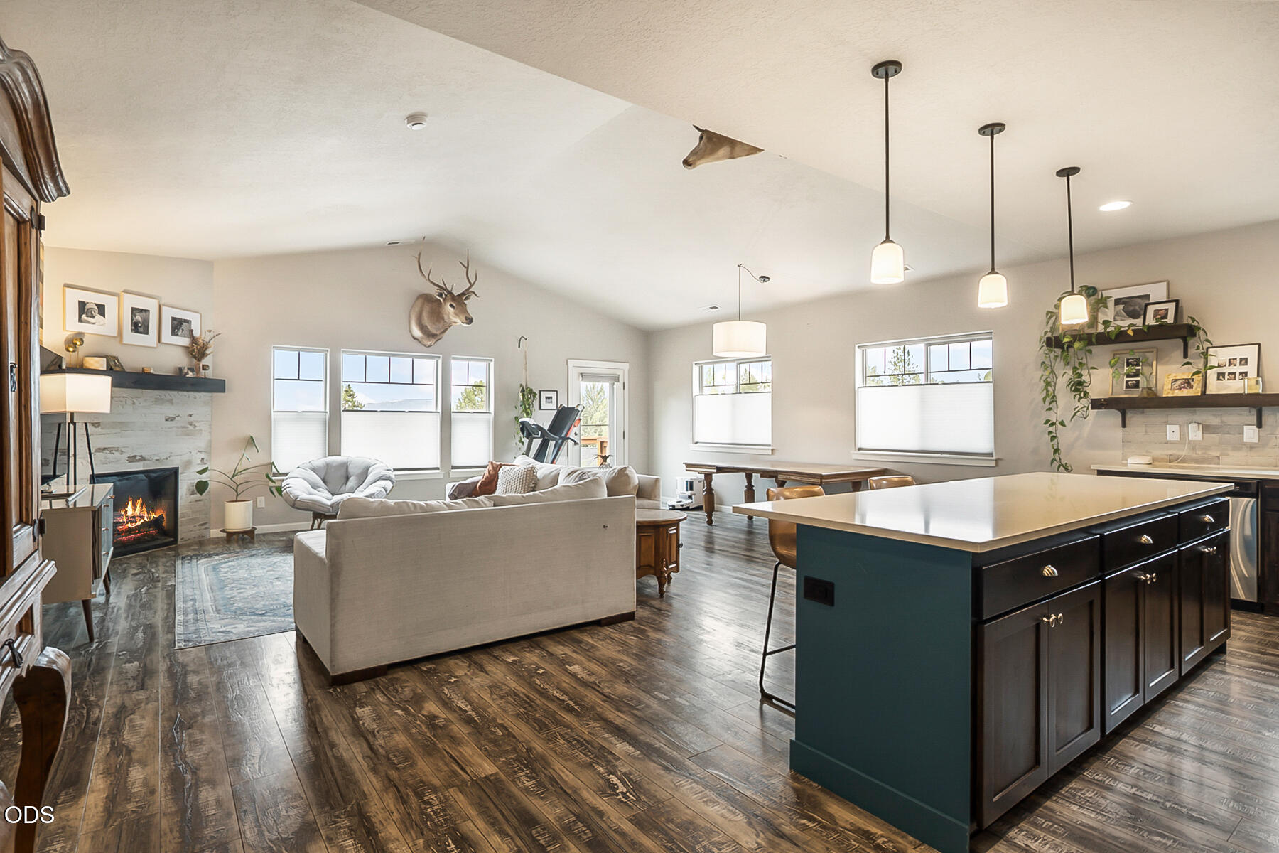 2788 Southwest 34th Street Redmond, OR 97756 - Photo 13 of 50