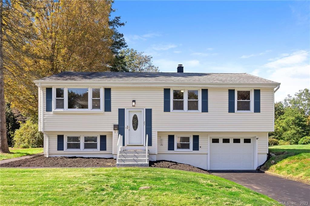 23 Will Rd, Welcome home to this beautiful, remodeled home