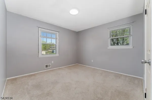 $469,900 | 214 Powder Horn Drive, Phillipsburg, NJ 08865