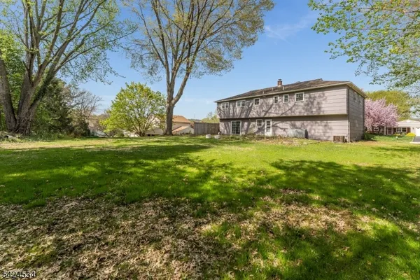 $469,900 | 214 Powder Horn Drive, Phillipsburg, NJ 08865