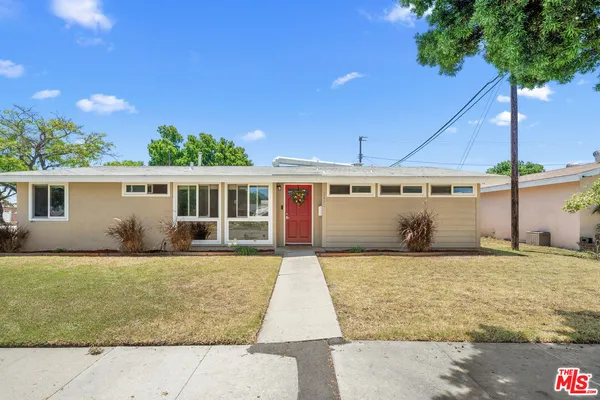 $935,000 | 3490 East La Jara Street, Long Beach, CA 90805