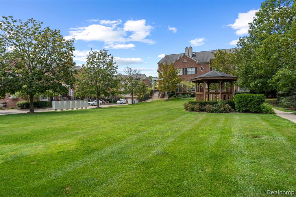 17010 Farmington Road Livonia, MI 48154 - Photo 27 of 28