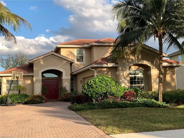 $999,500 | 291 Saddlebrook Lane, Naples, FL 34110