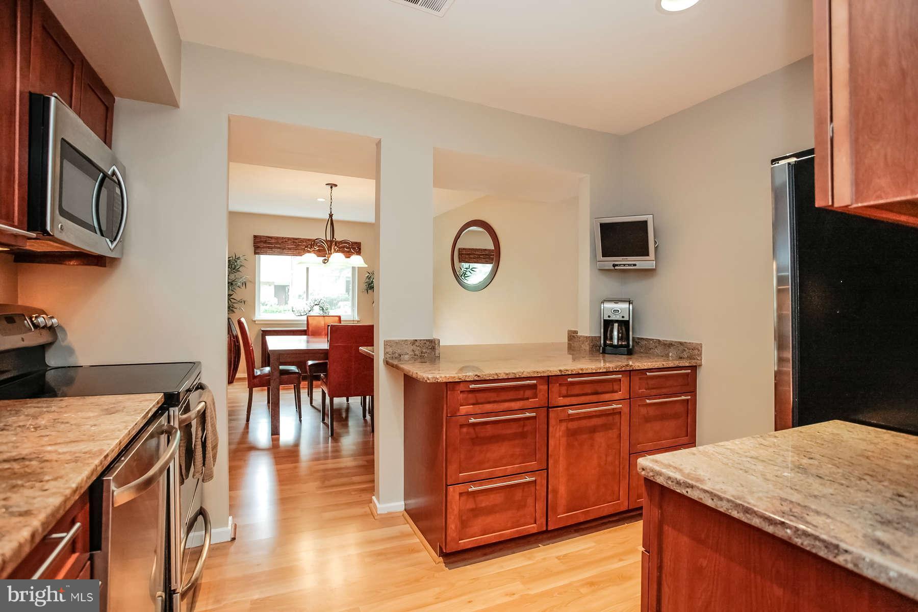 1787 Ivy Oak Square Reston, VA 20190 - Photo 11 of 28 Kitchen