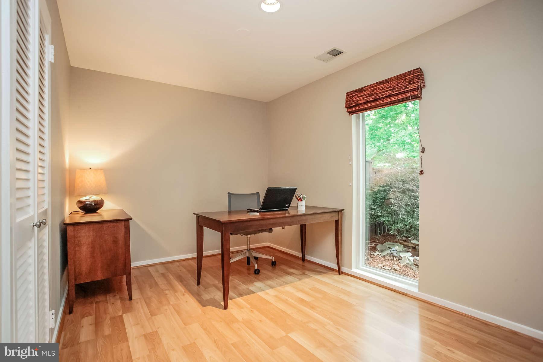 1787 Ivy Oak Square Reston, VA 20190 - Photo 7 of 28 Interior General