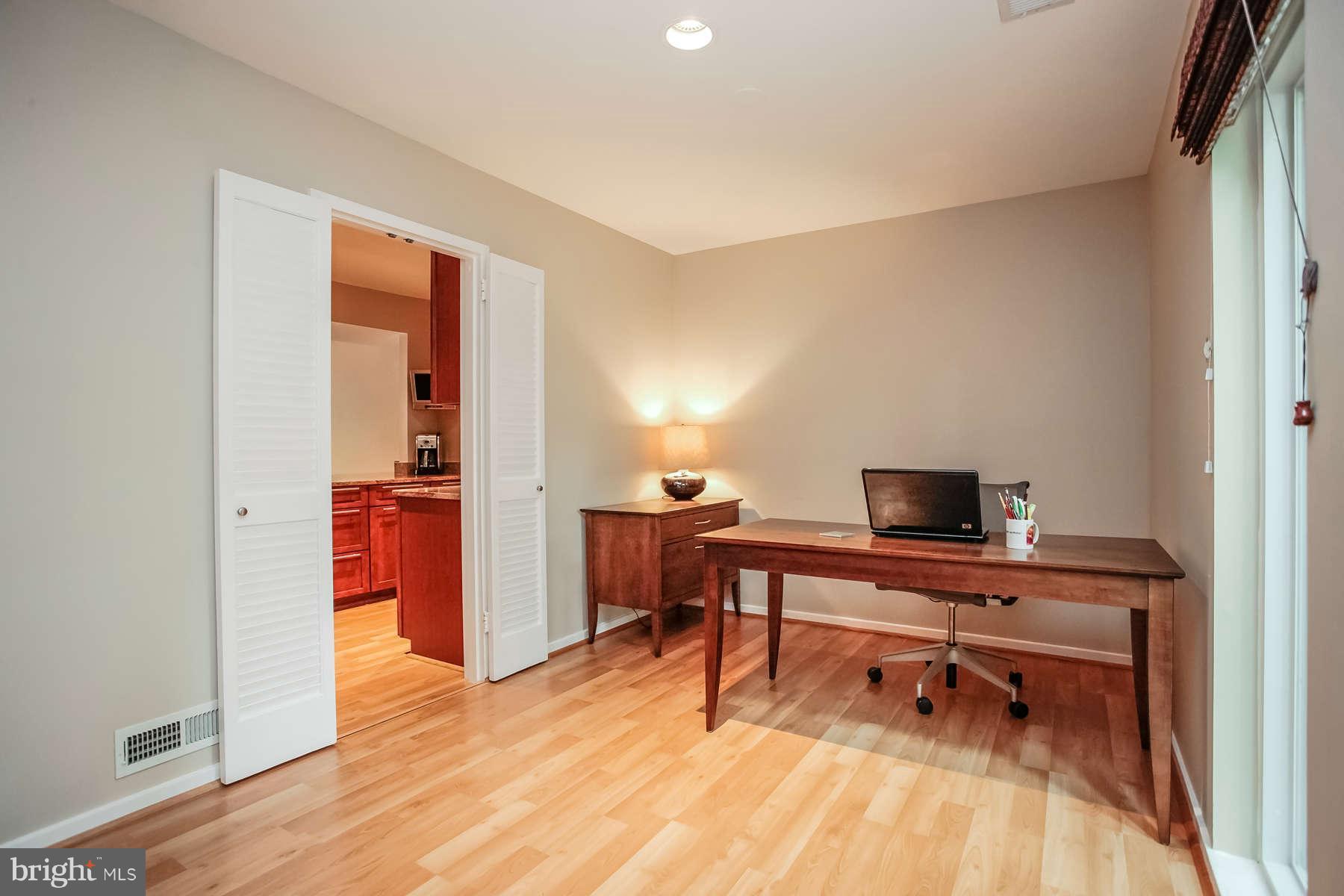 1787 Ivy Oak Square Reston, VA 20190 - Photo 8 of 28 Interior General