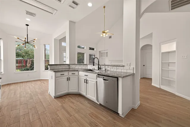 $2,400 | 3206 Shadowfern Court, Houston, TX 77082