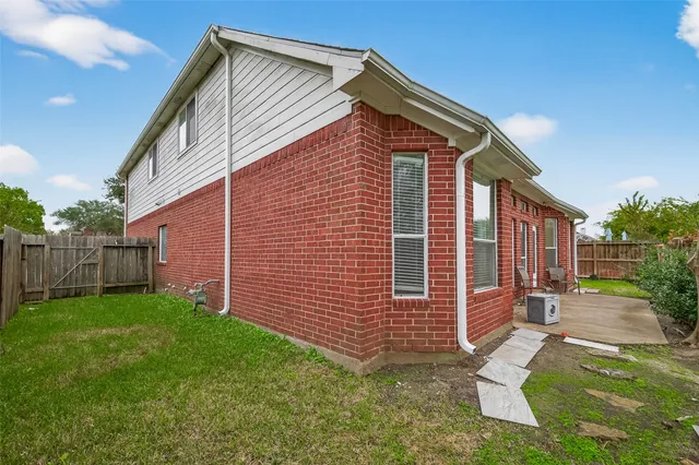 $2,400 | 3206 Shadowfern Court, Houston, TX 77082