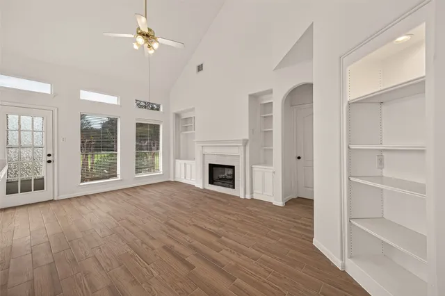 $2,400 | 3206 Shadowfern Court, Houston, TX 77082