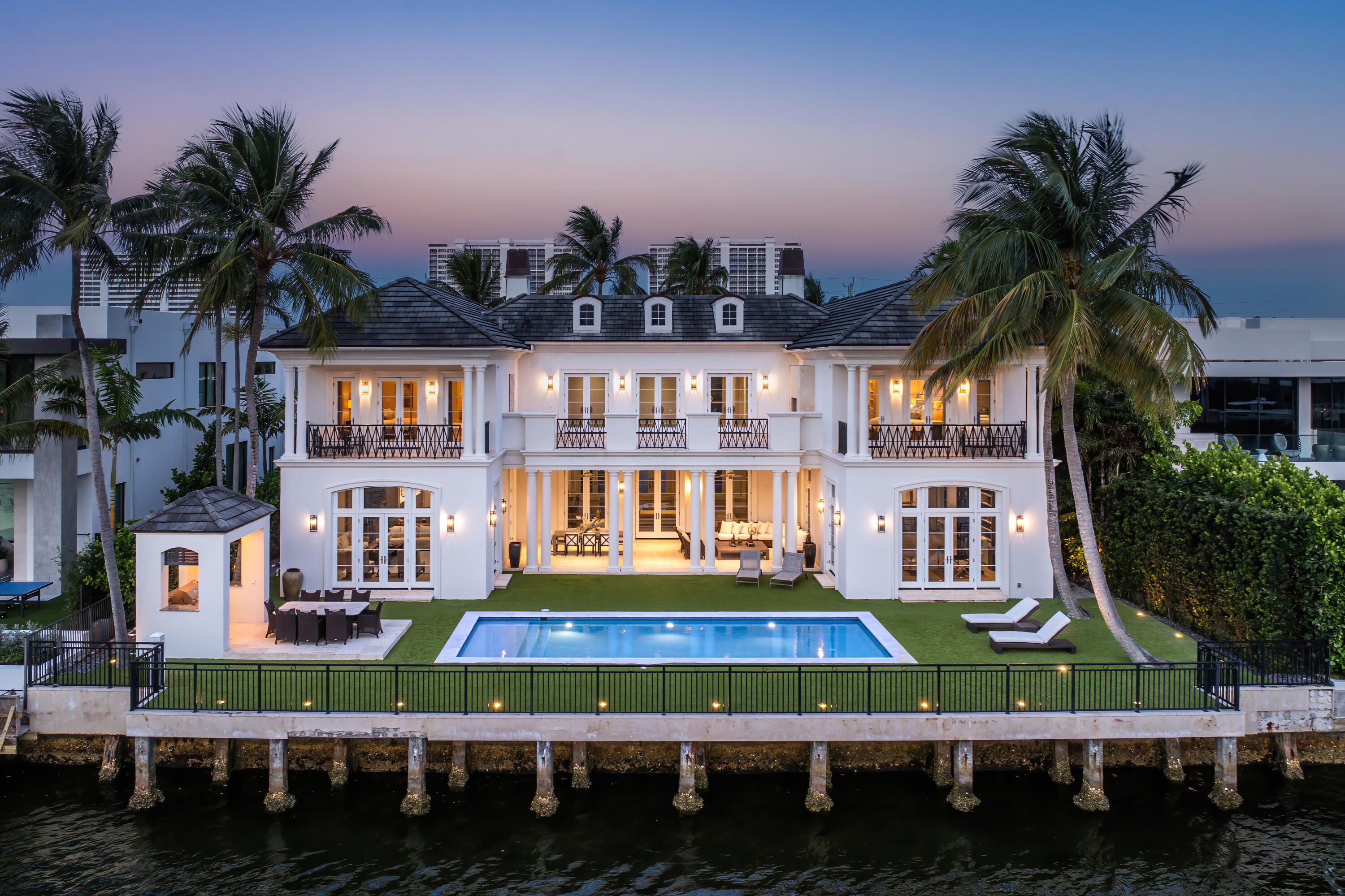 2821 Spanish River Road Boca Raton, FL 33432 - Photo 2 of 3 114-2821SpanishRiverRoad-BocaRaton-FL-33