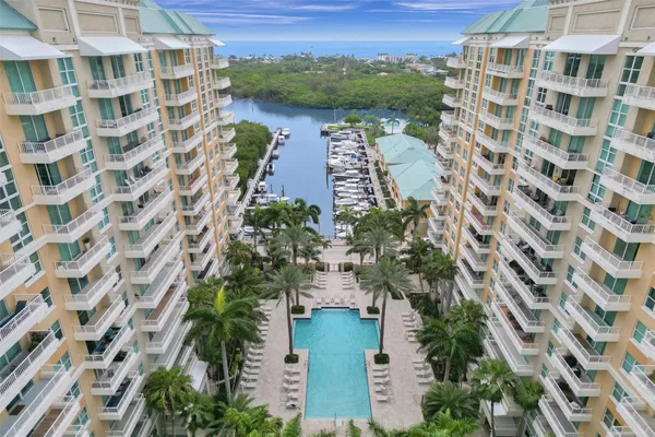 $6,000 | 700 East Boynton Beach Boulevard, Unit 406, Boynton Beach, FL 33435