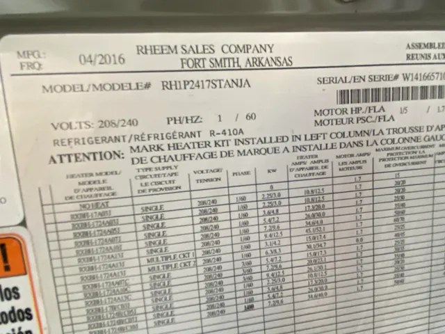 a view of utility room