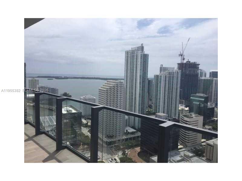 68 Southeast 6th Street, Unit 3502 Miami, FL 33131 - Photo 12 of 16 a black and white photo of a city