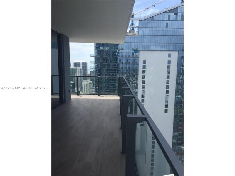 68 Southeast 6th Street, Unit 3502 Miami, FL 33131 - Photo 5 of 16 a view of a balcony
