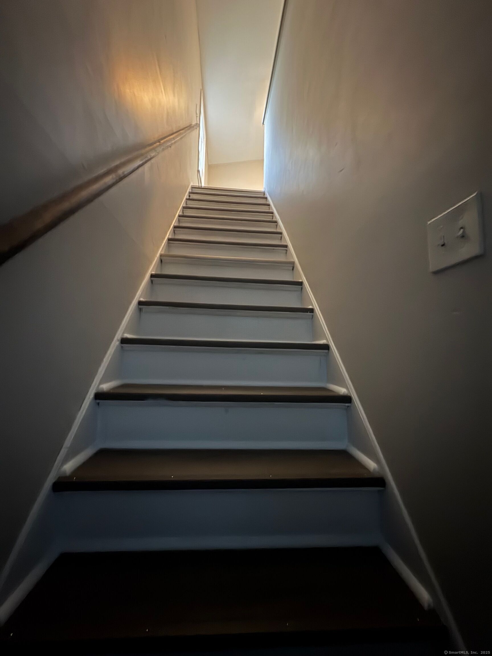 818 Pine Street, Unit 14 Bristol, CT 06010 - Photo 6 of 15 a view of entryway