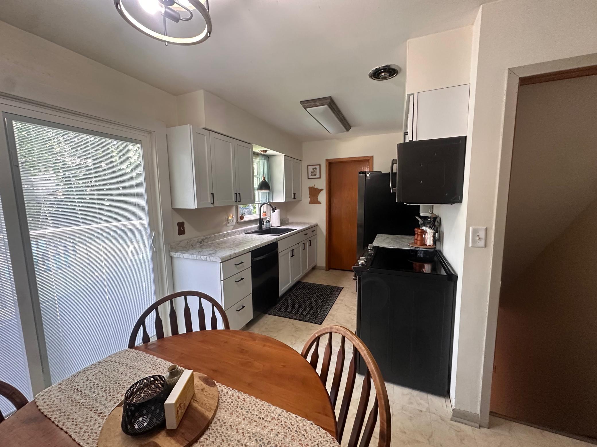 3929 5th Street Northwest Rochester, MN 55901 - Photo 11 of 45