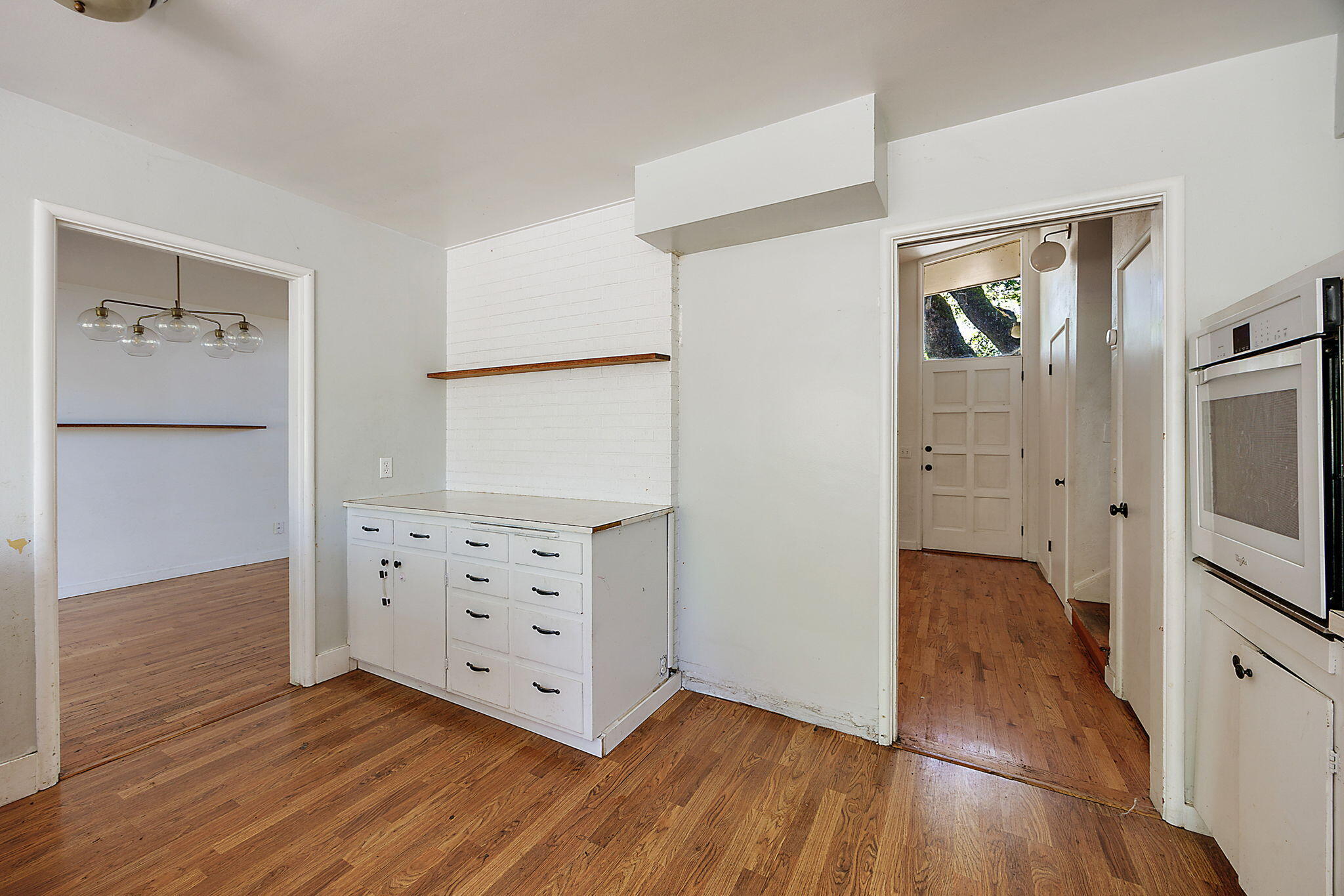 240 North Barneburg Road Medford, OR 97504 - Photo 15 of 44 25
