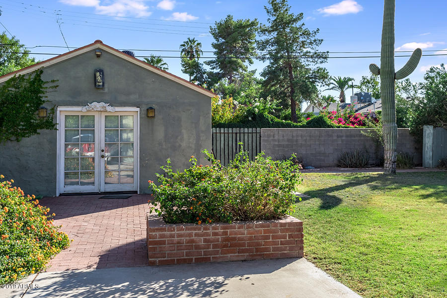329 West Granada Road Phoenix, AZ 85003 - Photo 16 of 33 Q 1