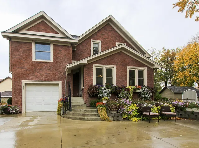 $259,900 | 211 Horace Avenue East, Dassel, MN 55325