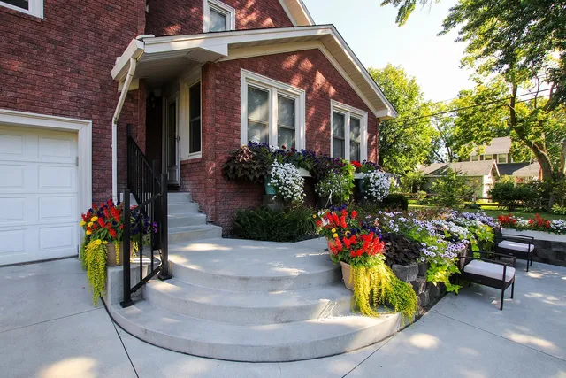 $259,900 | 211 Horace Avenue East, Dassel, MN 55325