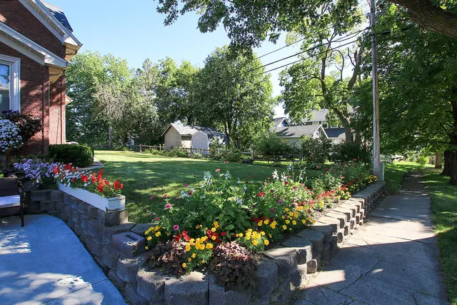 $259,900 | 211 Horace Avenue East, Dassel, MN 55325