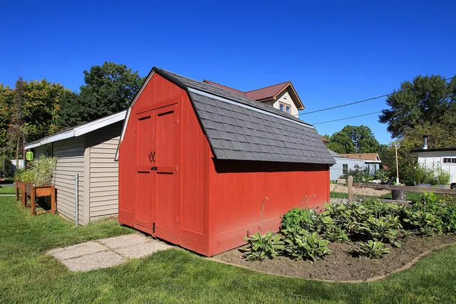 $259,900 | 211 Horace Avenue East, Dassel, MN 55325