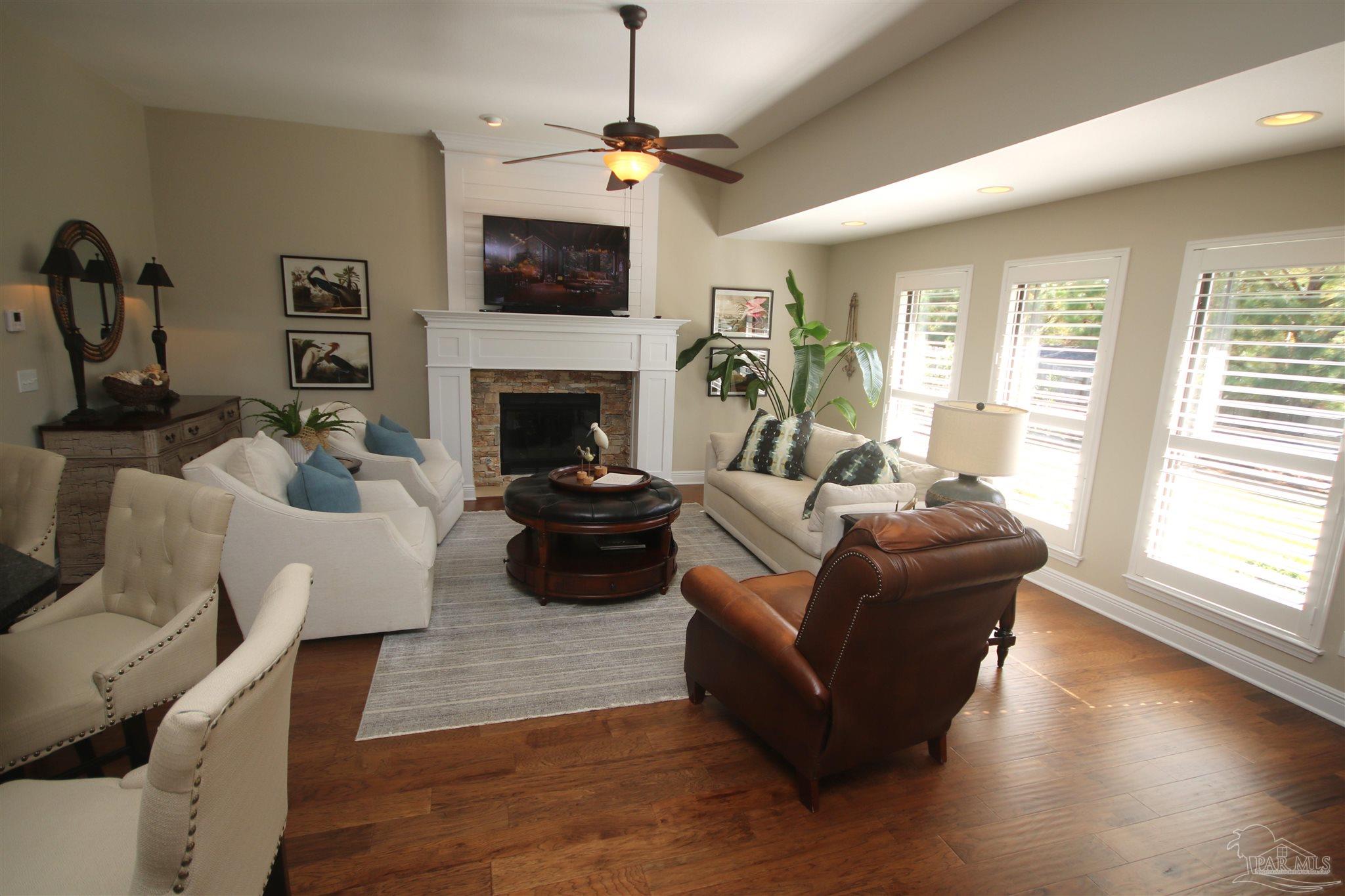 5790 Dunridge Drive Pace, FL 32571 - Photo 15 of 50 light. Recessed lights above the windows.