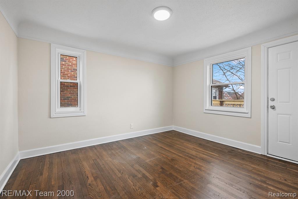 6129 Yorkshire Road Detroit, MI 48224 - Photo 28 of 34