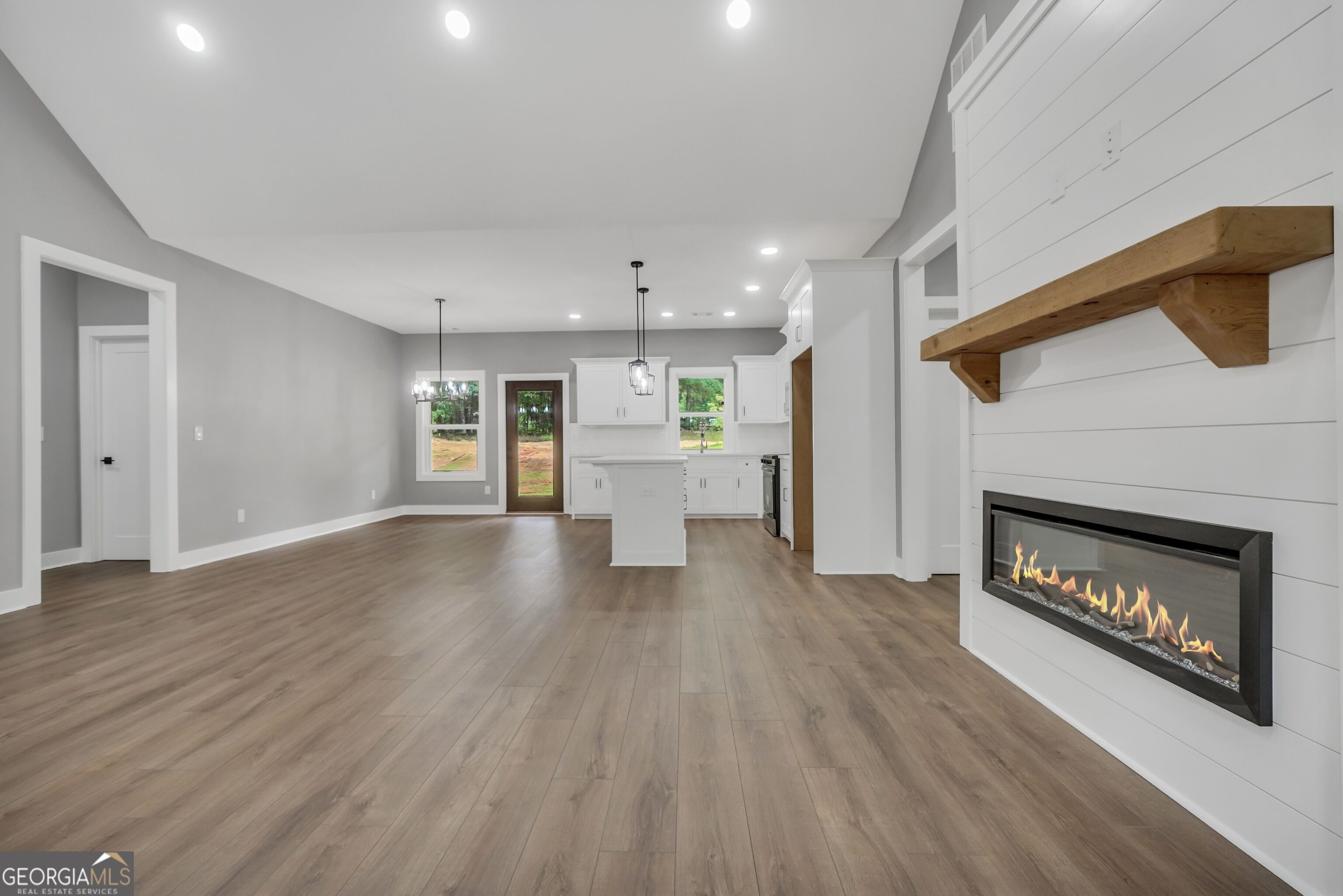 203 McKneely Road Milner, GA 30257 - Photo 9 of 42 Gallery Image 9