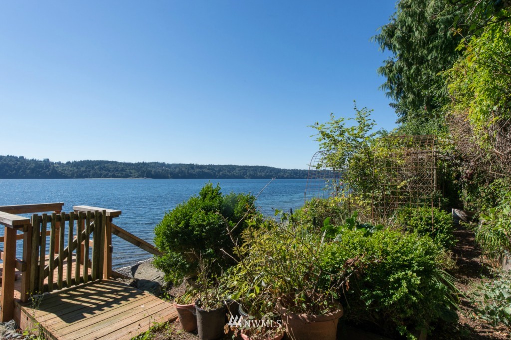 19027 Sunset Road Southwest Vashon, WA 98070 - Photo 15 of 19 Gallery Image 15