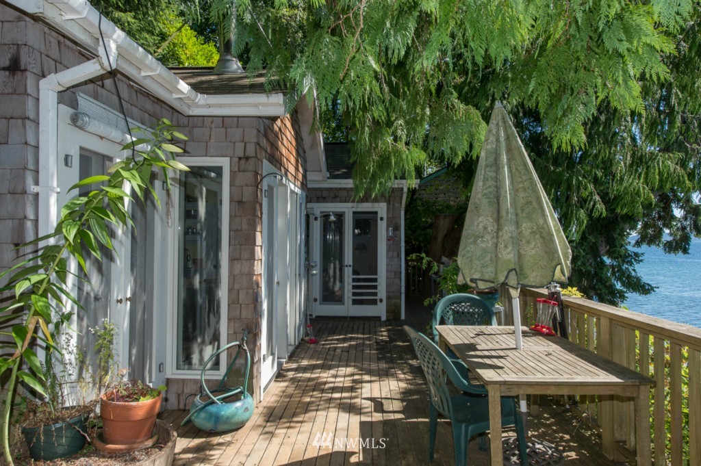 19027 Sunset Road Southwest Vashon, WA 98070 - Photo 19 of 19 Gallery Image 19