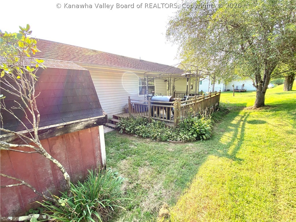 559 Charleston Road Point Pleasant, WV 25550 - Photo 22 of 34 Gallery Image 22