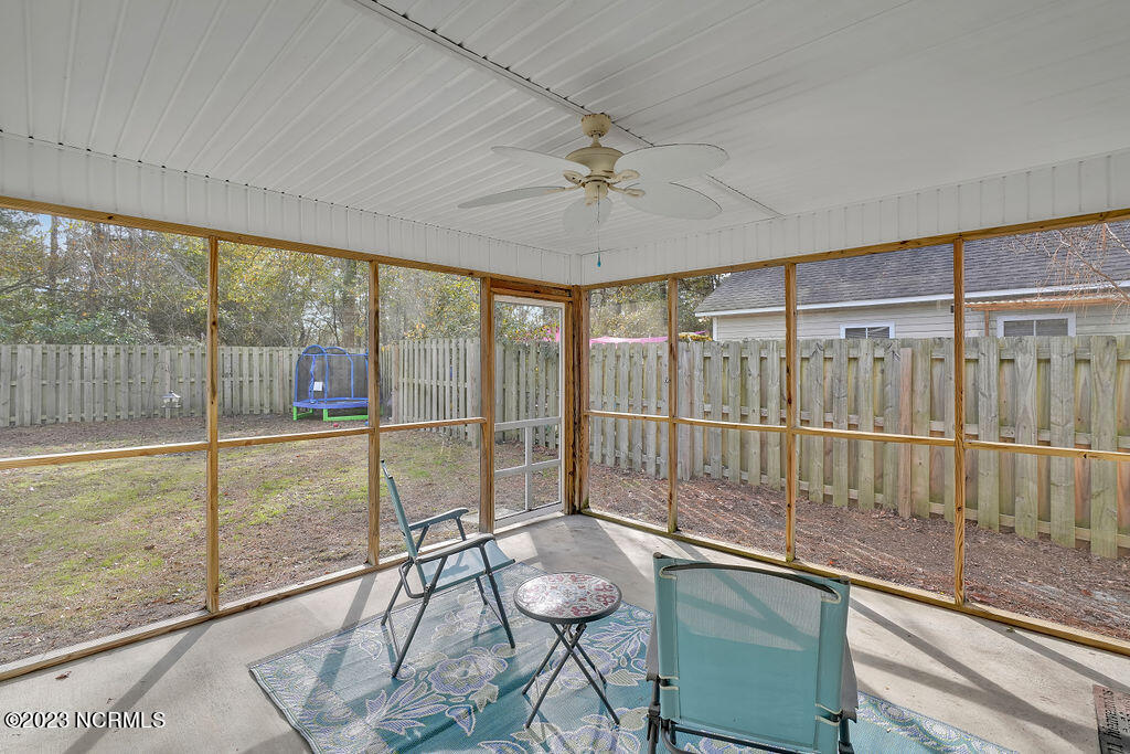 108 Holly Tree Lane Hampstead, NC 28443 - Photo 25 of 30 108HollyTreeLane-25