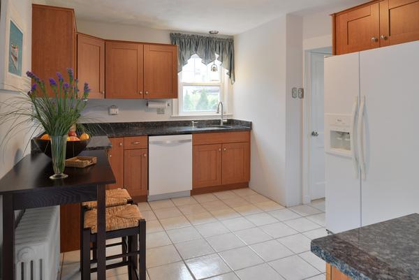 36 Aspen Road Swampscott, MA 01907 - Photo 10 of 23 Gallery Image 10