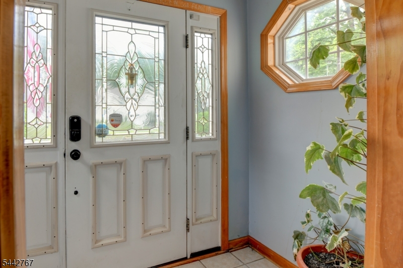835 Colonial Arms Road Union, NJ 07083 - Photo 24 of 39