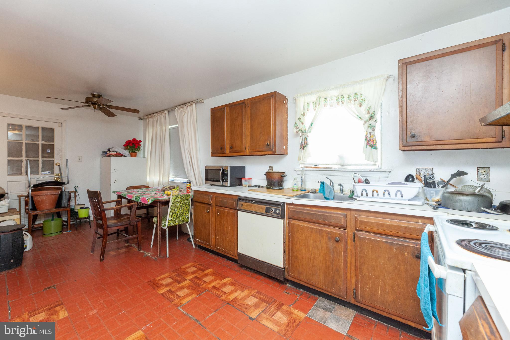 4822 Wheeler Road Temple Hills, MD 20748 - Photo 10 of 27 Gallery Image 10