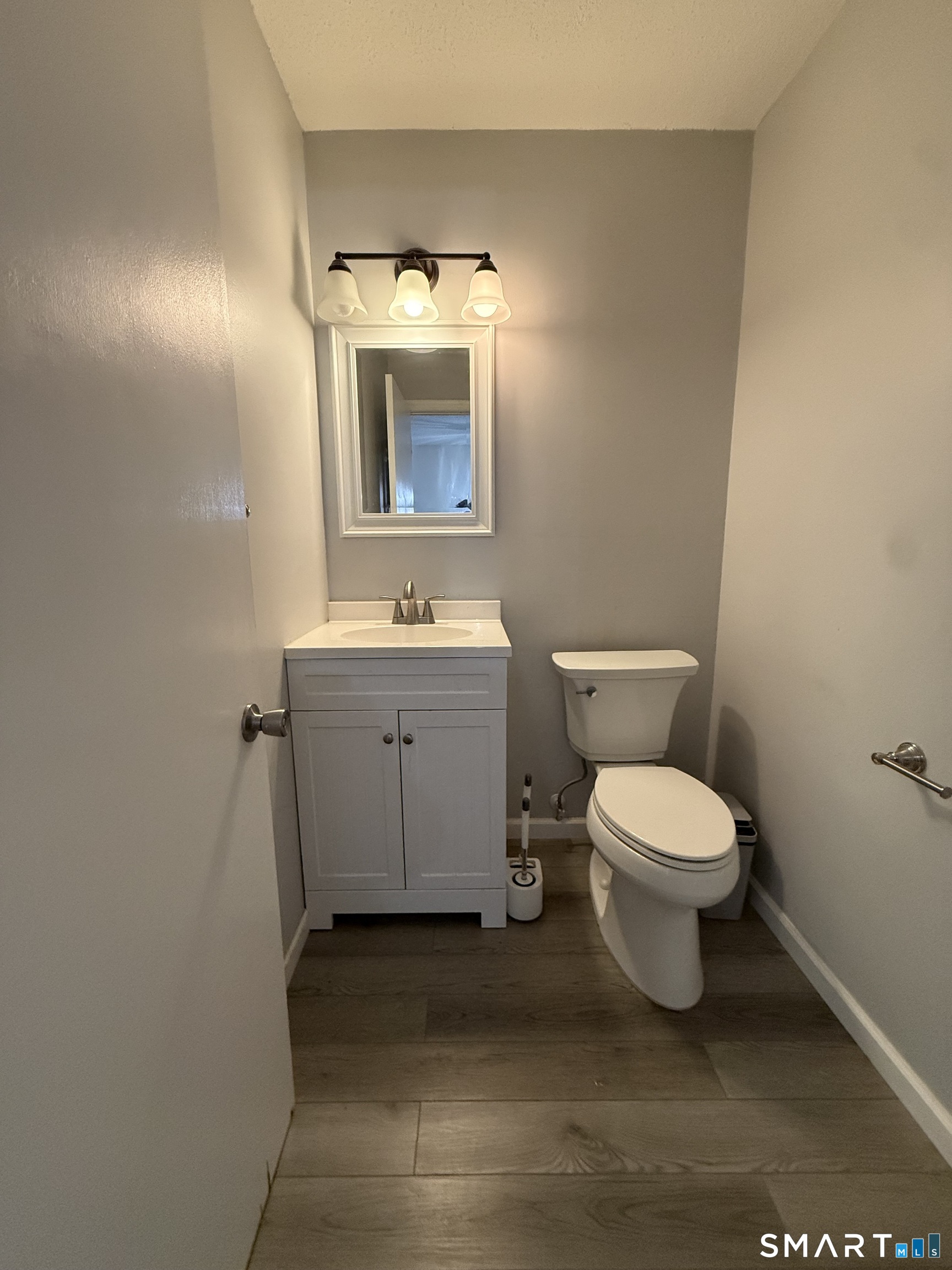 136 High Path Road, Unit 136 Windsor, CT 06095 - Photo 4 of 25