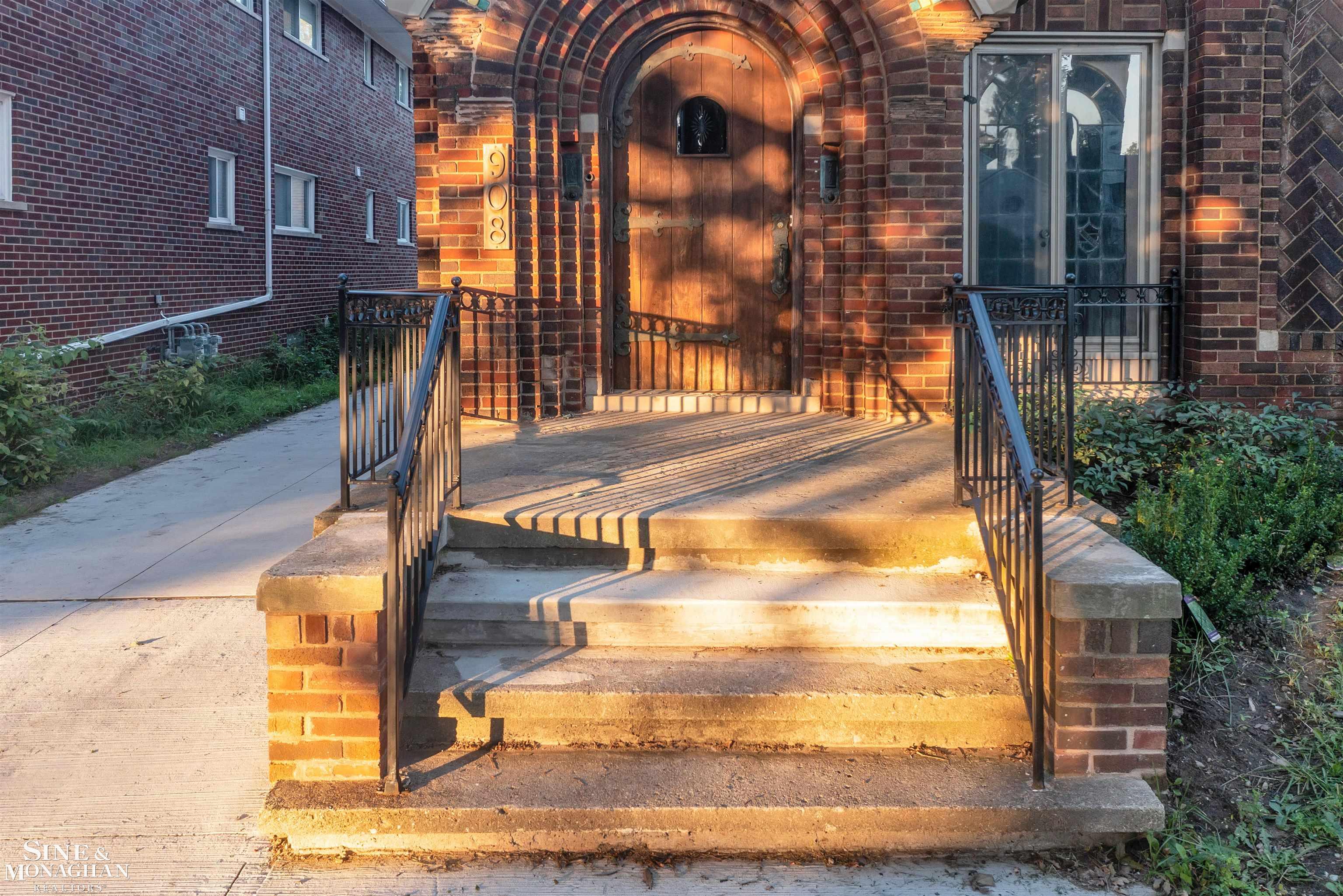 908 Trombley Road, Unit 2 Grosse Pointe, MI 48230 - Photo 53 of 73